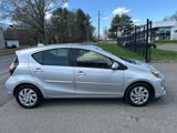 Used 2015 Toyota Prius C Three image 4