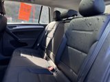 Used 2017 Volkswagen Golf SE image 5
