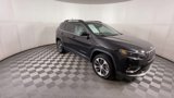 Used 2022 Jeep Cherokee Limited w/ Elite Package image 2