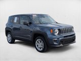 Used 2023 Jeep Renegade Latitude image 3