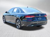 Used 2022 Volkswagen Passat 2.0T SE image 5