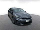 Used 2024 Kia Forte LXS image 3