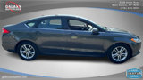 Used 2018 Ford Fusion SE image 4
