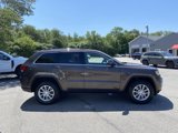 Used 2021 Jeep Grand Cherokee Laredo image 6