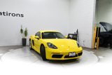 Used 2018 Porsche 718 Cayman image 2