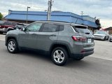 Used 2024 Jeep Compass Latitude image 5