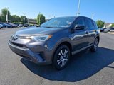 Used 2018 Toyota RAV4 LE image 3