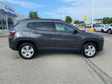 Used 2022 Jeep Compass Latitude image 2