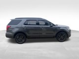 Used 2017 Ford Explorer XLT w/ Equipment Group 202A image 4