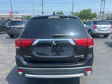 Used 2017 Mitsubishi Outlander SE image 3