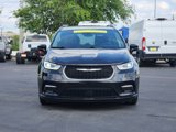 Certified 2022 Chrysler Pacifica Touring-L image 2