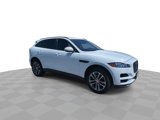 Used 2019 Jaguar F-PACE Premium image 2