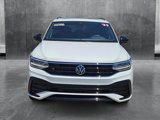 Used 2023 Volkswagen Tiguan SE R-Line image 2