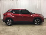 Used 2020 Nissan Kicks SV image 2