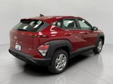 New 2025 Hyundai Kona SE image 3