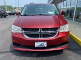 Used 2014 Dodge Grand Caravan SXT image 2