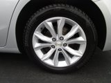 Used 2020 Chevrolet Malibu LT image 2