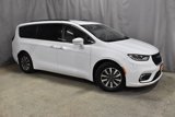 Certified 2021 Chrysler Pacifica Touring-L image 4