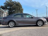 Used 2022 Toyota Camry LE image 2