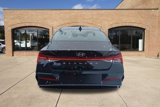 New 2025 Hyundai Elantra SEL image 4
