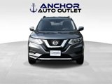 Used 2017 Nissan Rogue SV image 2