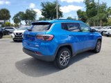 Used 2017 Jeep Compass Latitude image 4