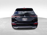 New 2025 Mitsubishi Outlander SE image 6
