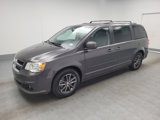Used 2017 Dodge Grand Caravan SXT image 2
