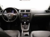 Used 2017 Volkswagen Jetta SE image 6