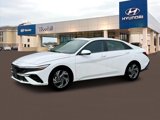 New 2025 Hyundai Elantra SEL image 2