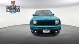 Used 2021 Jeep Renegade Latitude w/ Luxury Group II image 3