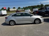 Used 2020 Toyota Corolla LE image 2