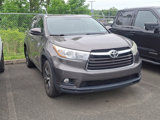 Used 2016 Toyota Highlander XLE image 2