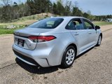 Used 2022 Toyota Corolla LE image 4