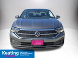 Used 2023 Volkswagen Jetta SE w/ Panoramic Sunroof Package image 2