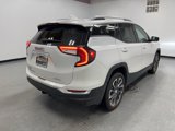 Used 2022 GMC Terrain SLT image 3