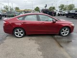 Used 2016 Ford Fusion SE image 2