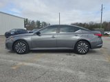 Used 2024 Nissan Altima 2.5 SV image 2