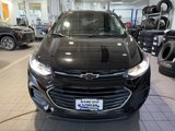 Used 2022 Chevrolet Trax LT w/ Midnight Edition image 2