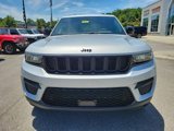 New 2024 Jeep Grand Cherokee Altitude image 2