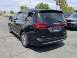 New 2025 Chrysler Pacifica Pinnacle image 4