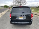 Used 2019 Dodge Grand Caravan SE image 4