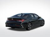 New 2025 Hyundai Elantra Sport w/ Cargo Package image 4