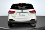 Used 2017 Kia Sorento LX w/ LX Convenience Package image 4