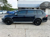 Used 2019 Volkswagen Golf Alltrack S image 3