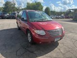 Used 2006 Chrysler Town & Country Limited w/ Trailer Tow Prep Group image 4