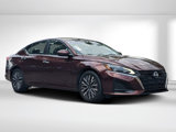 Used 2023 Nissan Altima 2.5 SV image 2