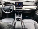 Used 2023 Jeep Compass Limited image 4