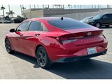 Used 2021 Hyundai Elantra SEL w/ Convenience Package image 4
