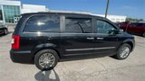 Used 2014 Chrysler Town & Country Touring-L w/ Driver Convenience Group image 2